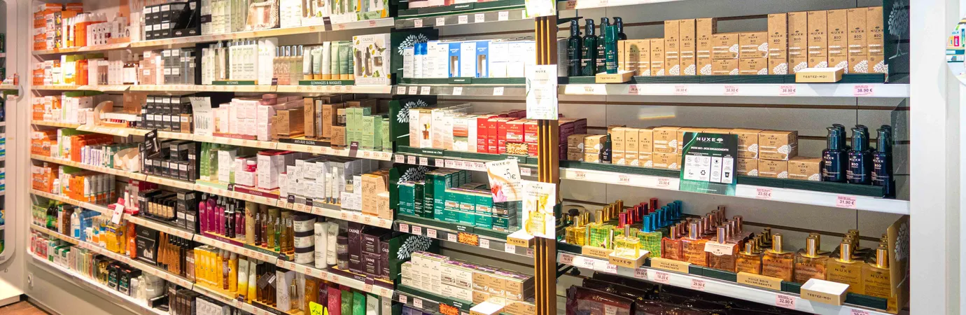 Nous vous conseillons dans l'espace soin&beauté avec un large choix de marques, dont Nuxe, Filorgo, Caudalie et Vichy.